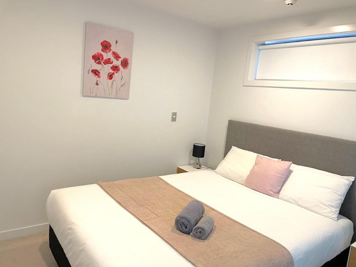 Modern 2 Bedroom Apartment 1 Minute To Skytower Окленд Екстер'єр фото