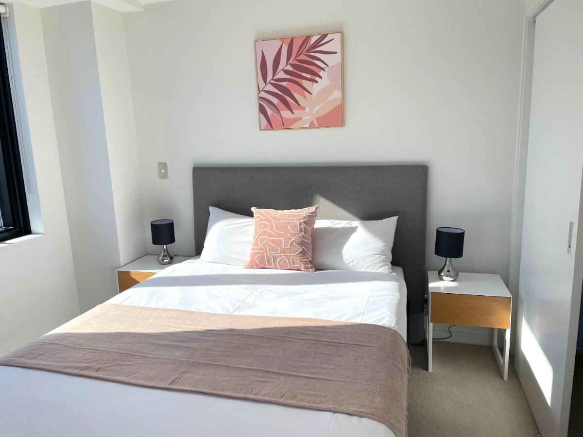 Modern 2 Bedroom Apartment 1 Minute To Skytower Окленд Екстер'єр фото
