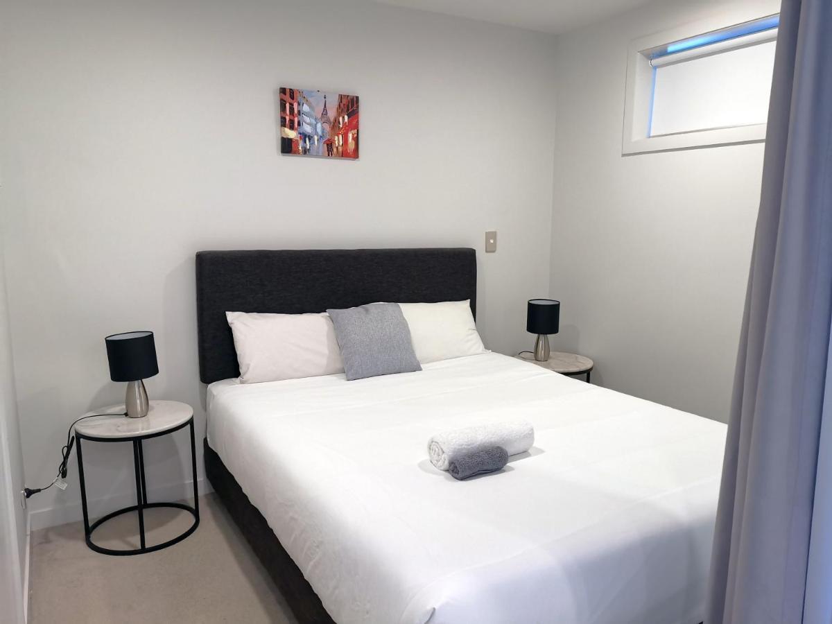 Modern 2 Bedroom Apartment 1 Minute To Skytower Окленд Екстер'єр фото